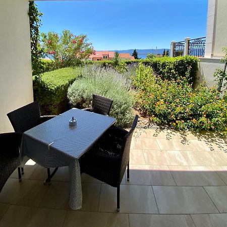 Apartments Lovely Croatia Бол Екстер'єр фото