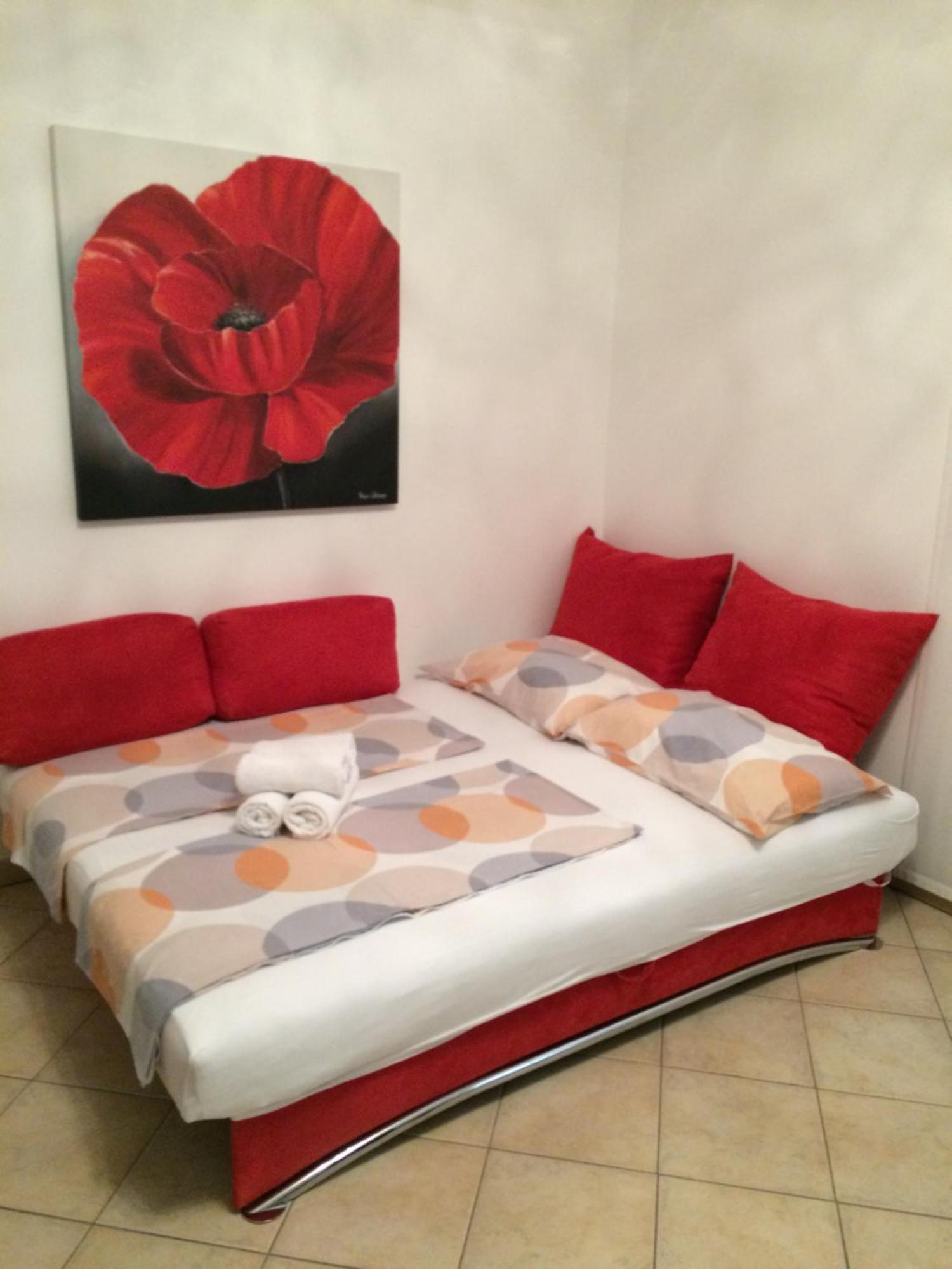 Apartments Lovely Croatia Бол Екстер'єр фото