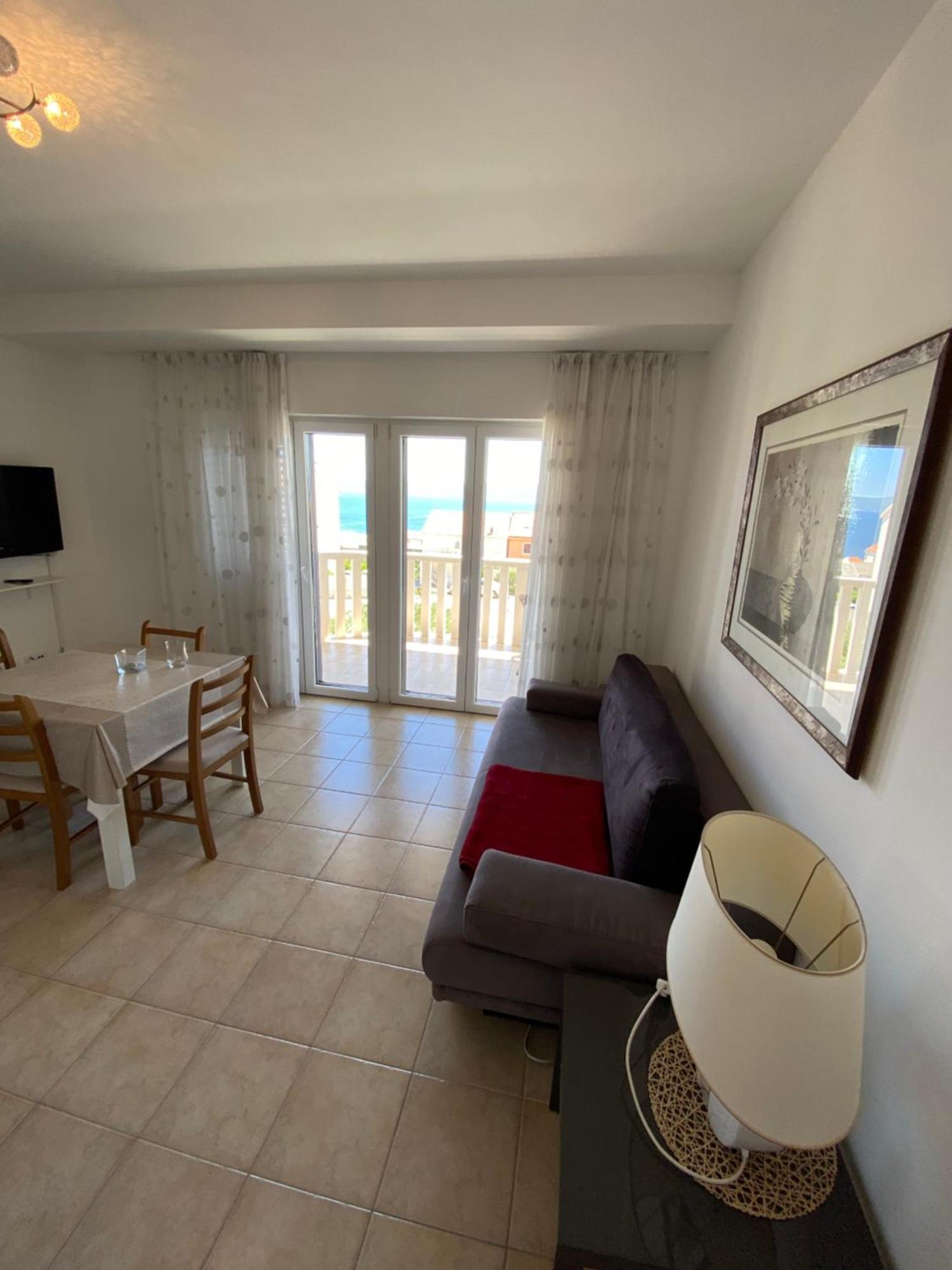 Apartments Lovely Croatia Бол Екстер'єр фото
