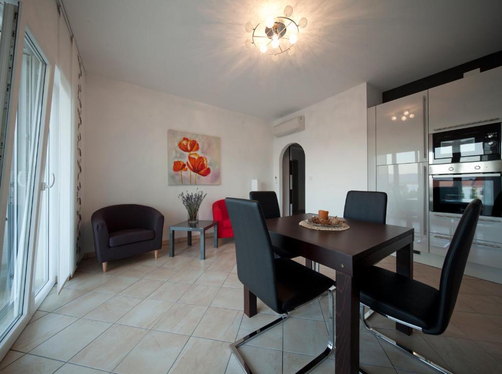Apartments Lovely Croatia Бол Номер фото
