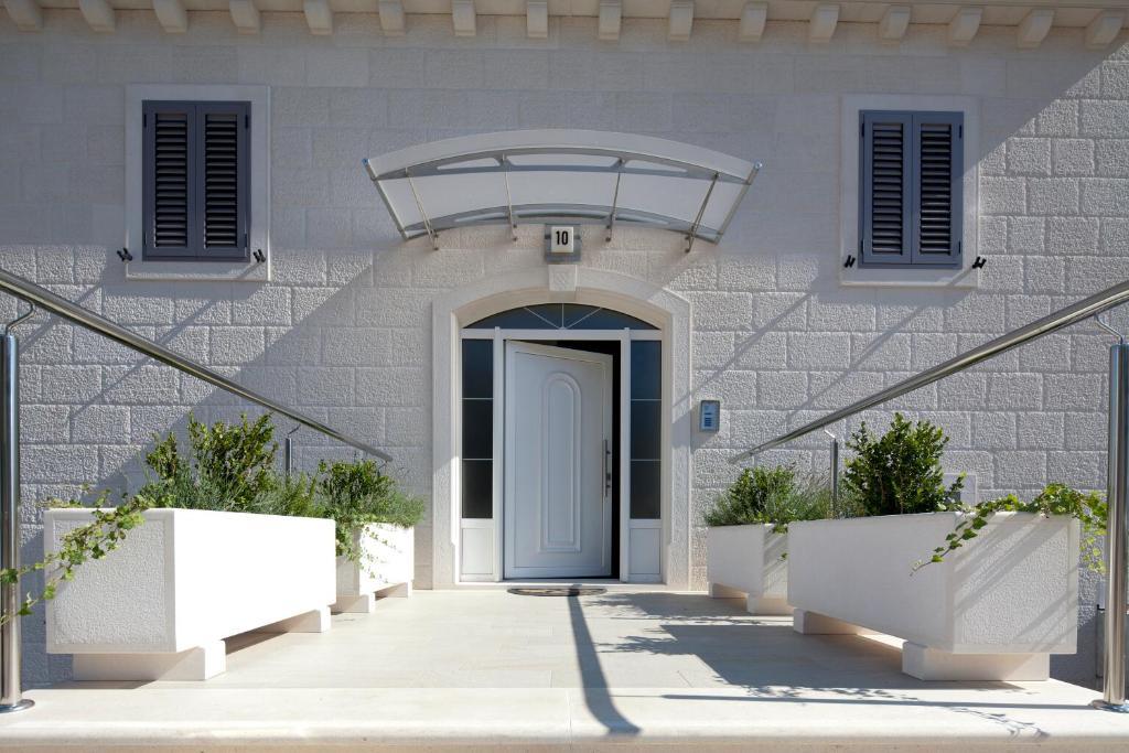 Apartments Lovely Croatia Бол Екстер'єр фото